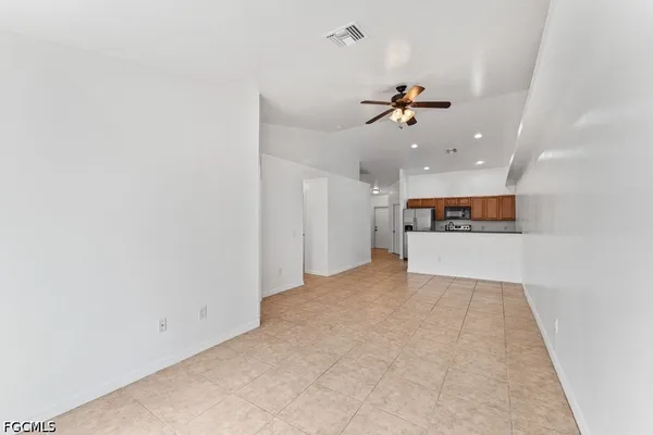 $1,650 | 1054 Southeast 10th Street, Cape Coral, FL 33990