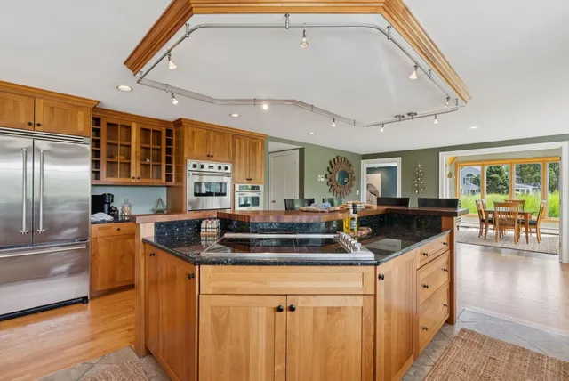 $2,299,000 | 15 Thunder Road, Saco, ME 04072