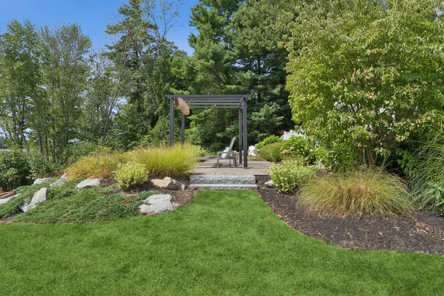 $2,299,000 | 15 Thunder Road, Saco, ME 04072