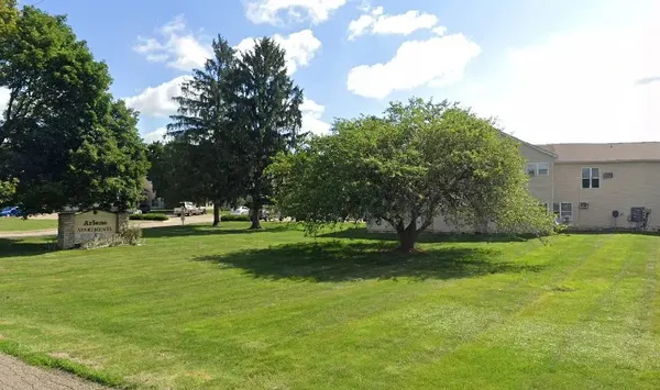 $625 | 170 East 2nd Street, Perrysville, OH 44864