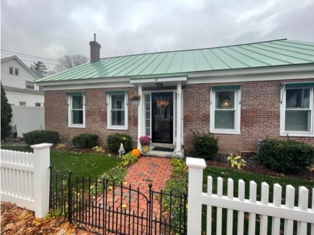 32 Beaver Street Keene, NH 03431 - Photo 2 of 21 Gallery Image 2