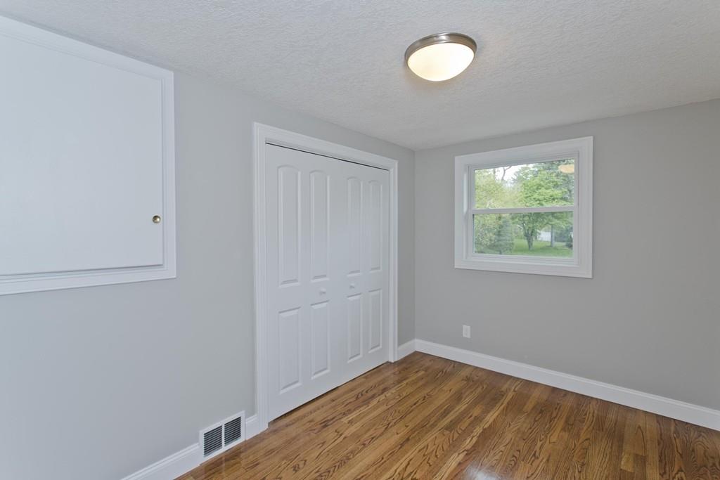 51 Hillview Road Holyoke, MA 01040 - Photo 21 of 33