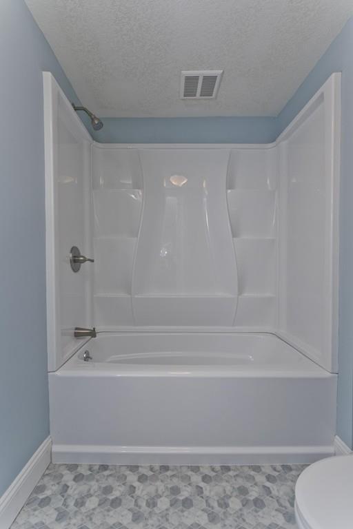 51 Hillview Road Holyoke, MA 01040 - Photo 27 of 33