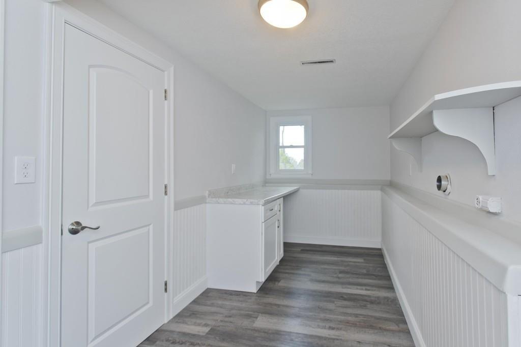 51 Hillview Road Holyoke, MA 01040 - Photo 29 of 33