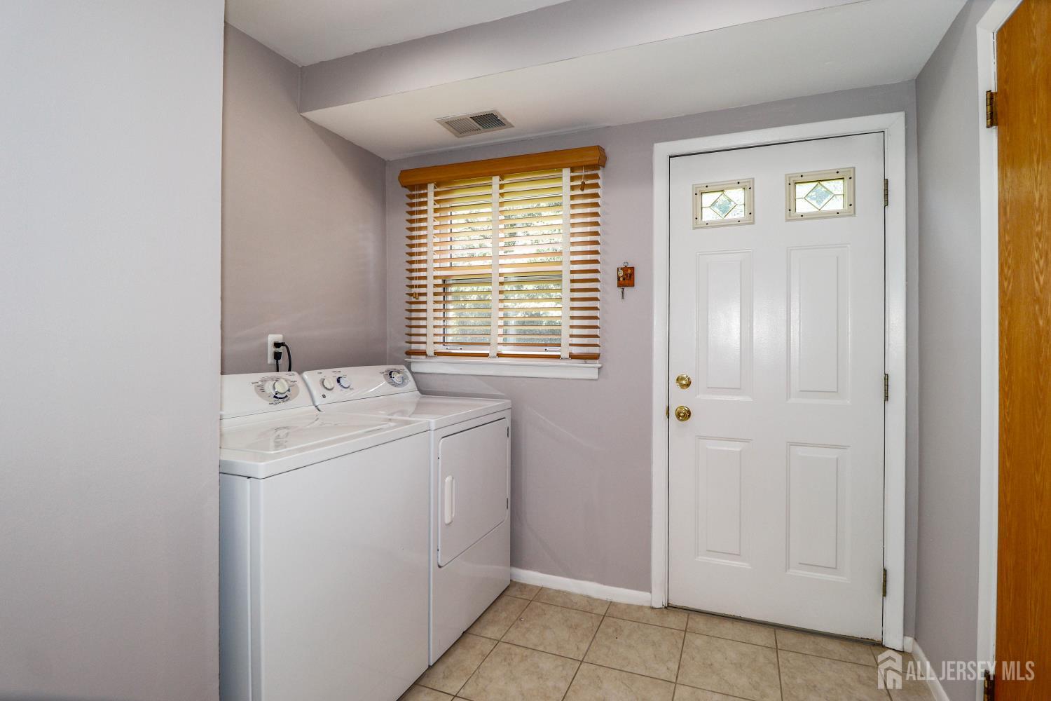 5 Overhill Road East Brunswick, NJ 08816 - Photo 30 of 38