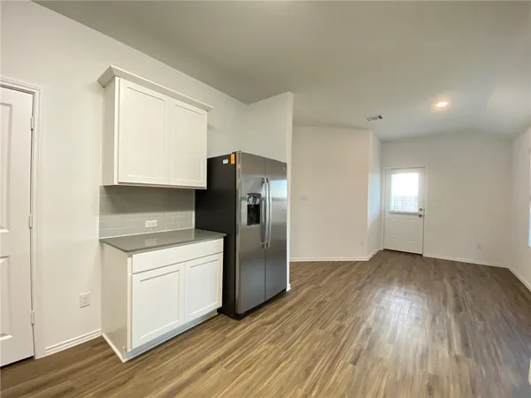 $1,895 | 320 Majestic Cedar Court, Liberty Hill, TX 78642