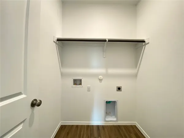 $1,895 | 320 Majestic Cedar Court, Liberty Hill, TX 78642