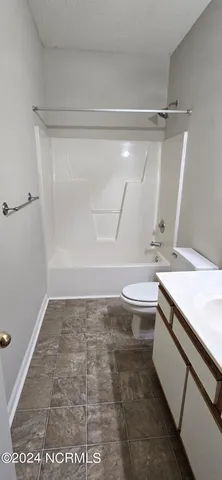 $1,350 | 721 Bragg Drive, Unit F, Wilmington, NC 28412