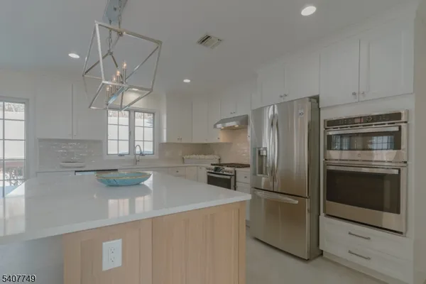 $1,395,000 | 7 Sycamore Way, Warren, NJ 07059