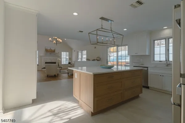 $1,395,000 | 7 Sycamore Way, Warren, NJ 07059