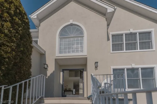 $1,395,000 | 7 Sycamore Way, Warren, NJ 07059