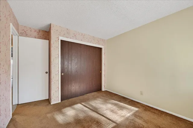 $227,500 | 4676 East Alamos Avenue, Unit 117, Fresno, CA 93726