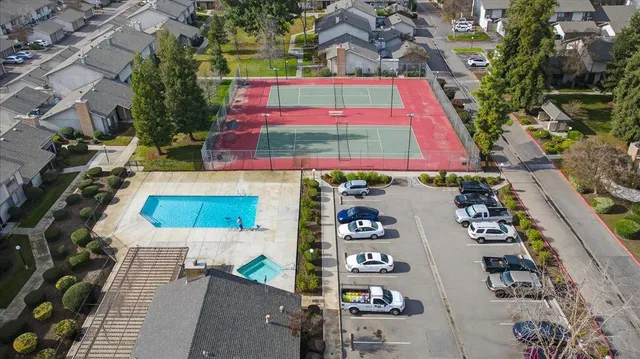 $227,500 | 4676 East Alamos Avenue, Unit 117, Fresno, CA 93726