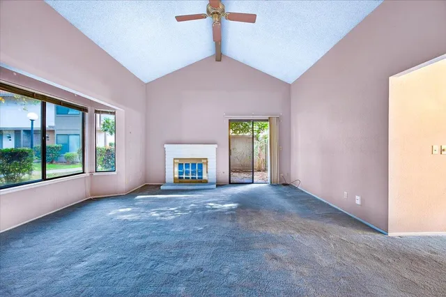 $227,500 | 4676 East Alamos Avenue, Unit 117, Fresno, CA 93726