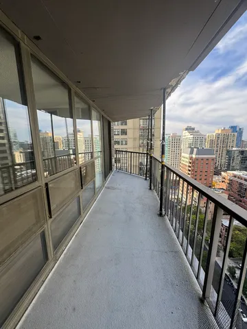 $2,350 | 10 East Ontario Street, Unit 2108, Chicago, IL 60611