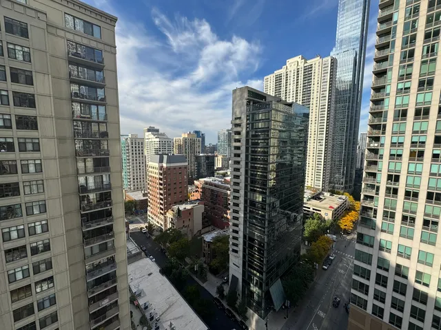 $2,350 | 10 East Ontario Street, Unit 2108, Chicago, IL 60611