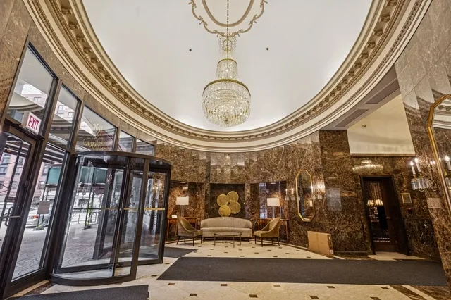 $2,350 | 10 East Ontario Street, Unit 2108, Chicago, IL 60611