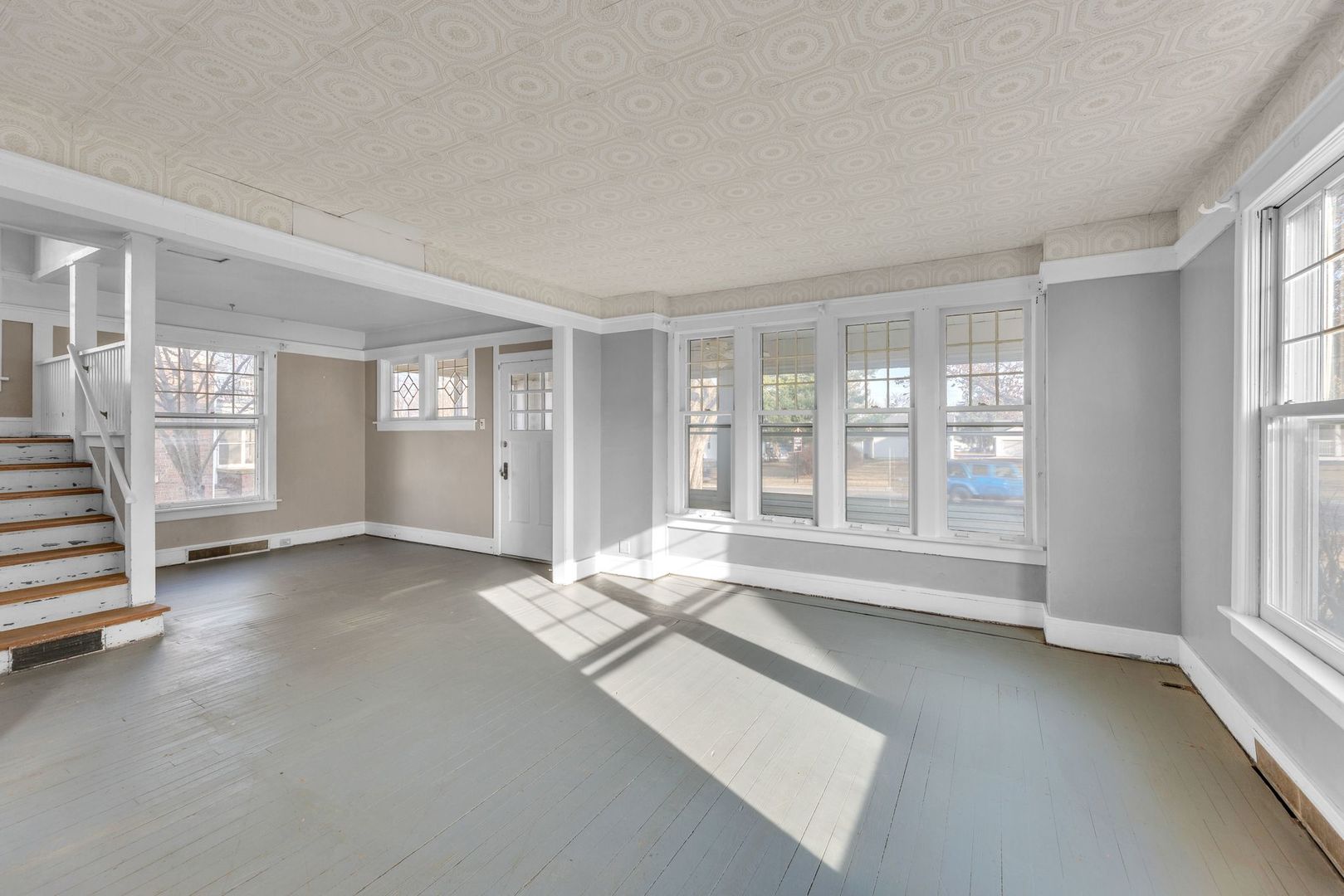 710 North 7th Street Rochelle, IL 61068 - Photo 5 of 32 a view of an empty room with a window