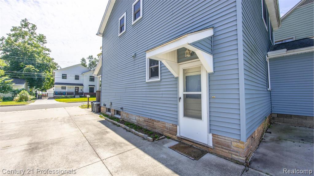 516 Renshaw Street Rochester, MI 48307 - Photo 41 of 46