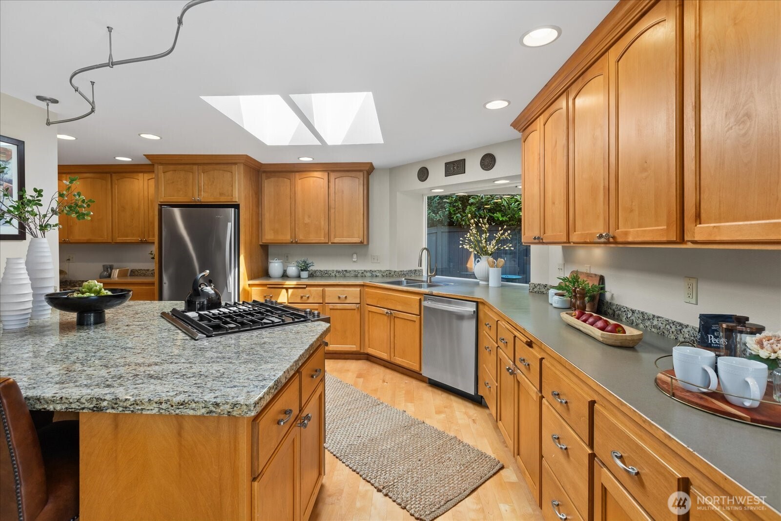 8716 185th Place Southwest Edmonds, WA 98026 - Photo 16 of 40