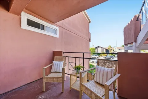 $549,000 | 409 Utica Avenue, Unit D34, Huntington Beach, CA 92648