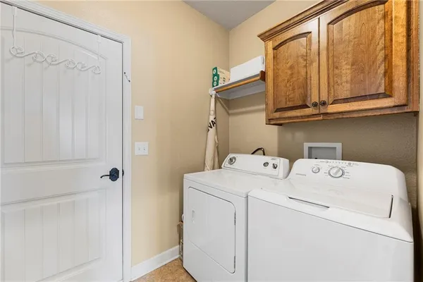 $469,000 | 1362 Brompton Lane, Raymore, MO 64083