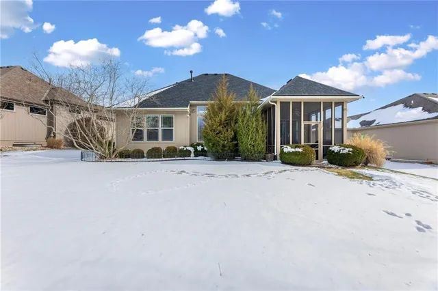 $482,000 | 1362 Brompton Lane, Raymore, MO 64083