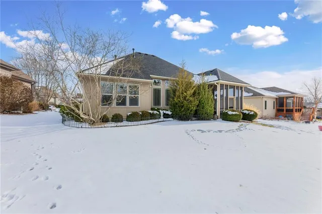 $482,000 | 1362 Brompton Lane, Raymore, MO 64083