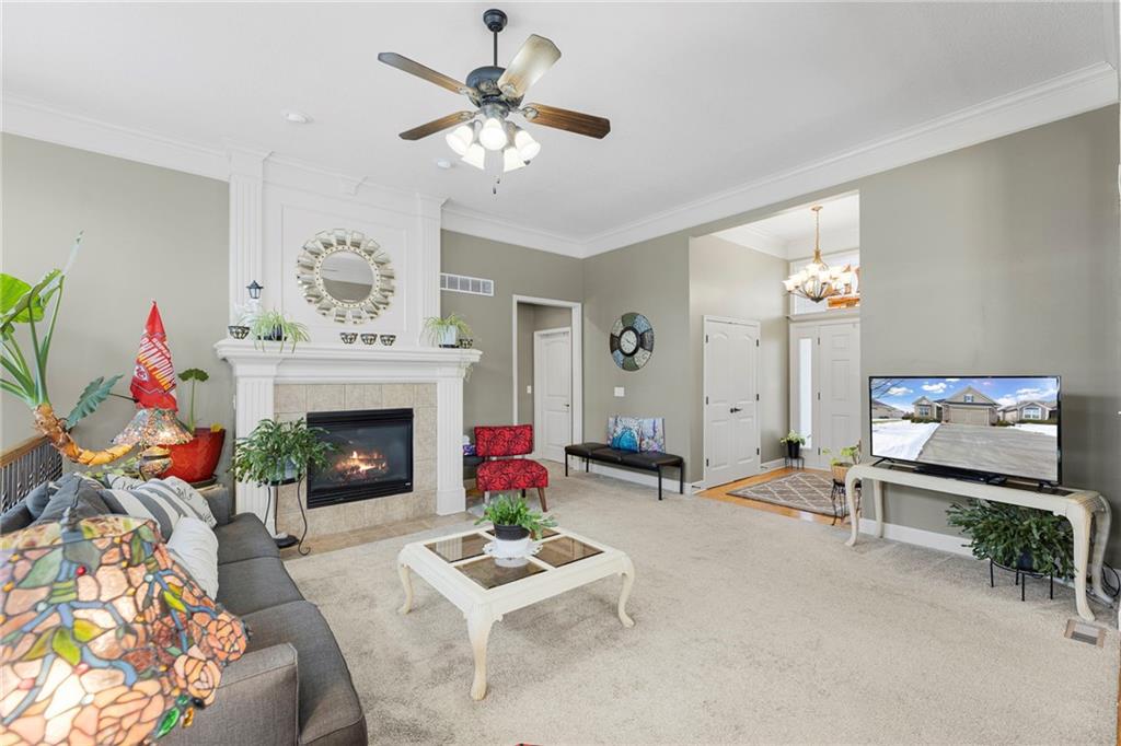 1362 Brompton Lane Raymore, MO 64083 - Photo 6 of 43