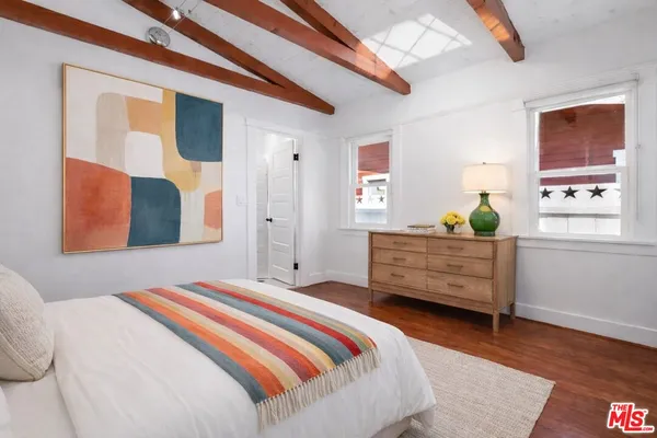 $9,300 | 915 Palms Boulevard, Venice, CA 90291