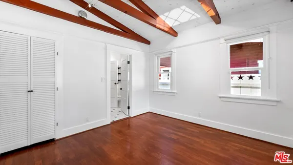 $9,300 | 915 Palms Boulevard, Venice, CA 90291