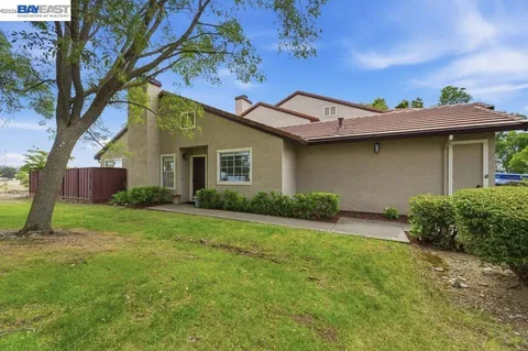 $648,000 | 1379 Chateau Common, Livermore, CA 94550