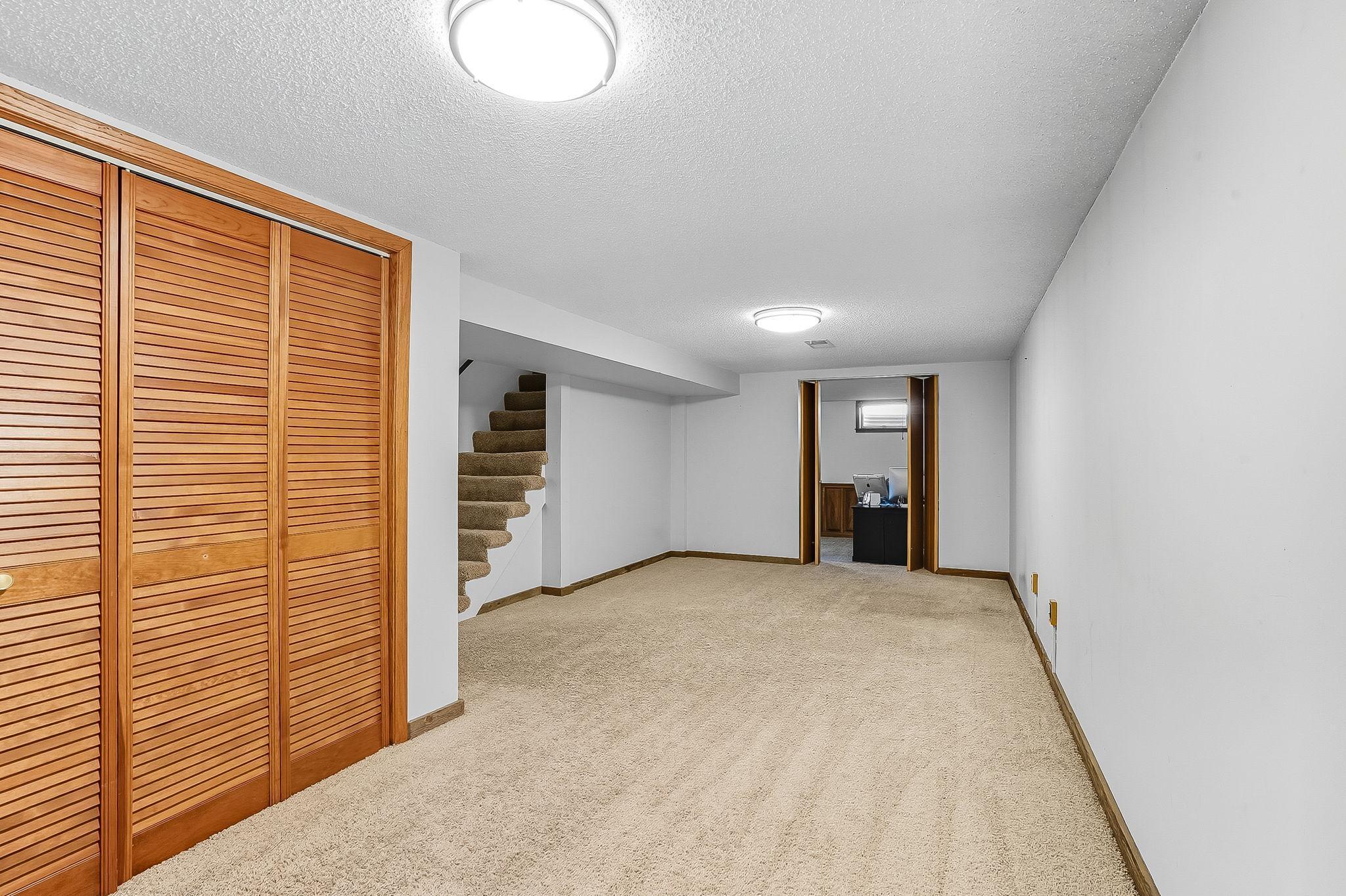 1050 Carlton Avenue Faribault, MN 55021 - Photo 22 of 35