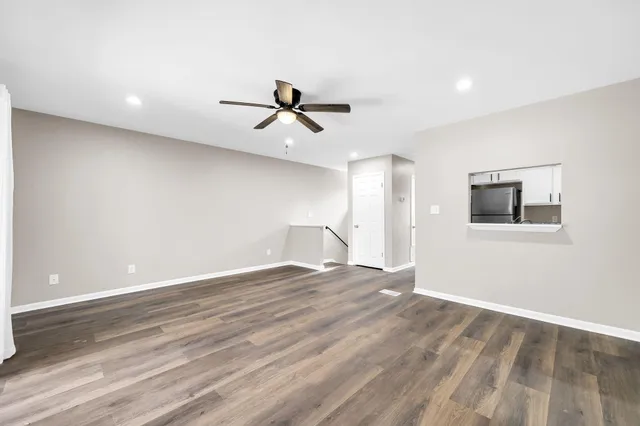 $259,000 | 200 White Street, Unit 6, Niceville, FL 32578