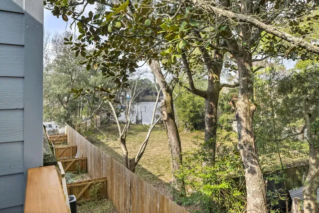 $259,000 | 200 White Street, Unit 6, Niceville, FL 32578