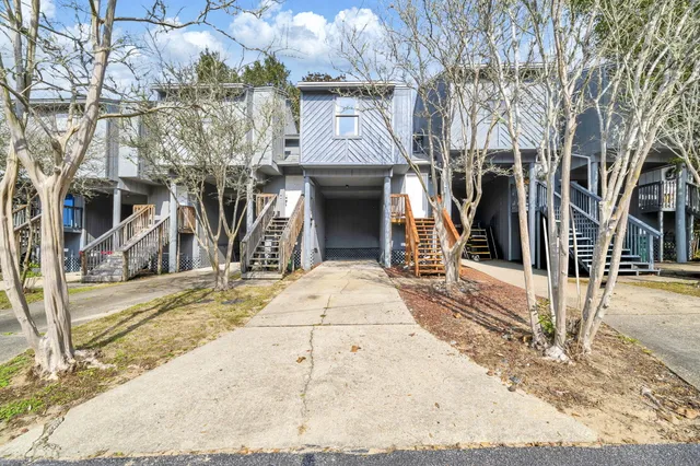 $259,000 | 200 White Street, Unit 6, Niceville, FL 32578
