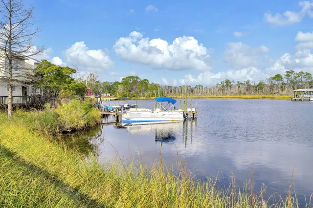 $259,000 | 200 White Street, Unit 6, Niceville, FL 32578