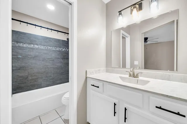 $259,000 | 200 White Street, Unit 6, Niceville, FL 32578