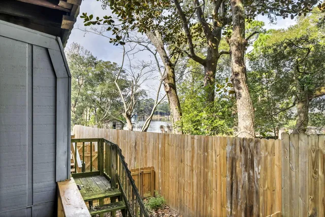 $259,000 | 200 White Street, Unit 6, Niceville, FL 32578