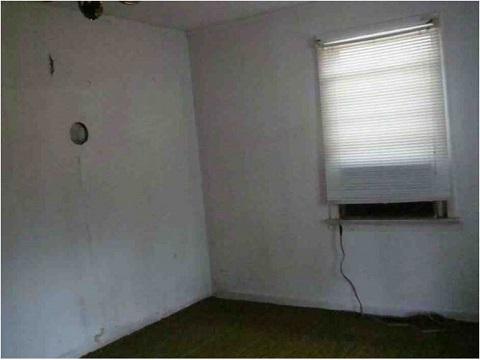 233 Page Road Monroe, VA 24574 - Photo 9 of 12 a room with a bench in it
