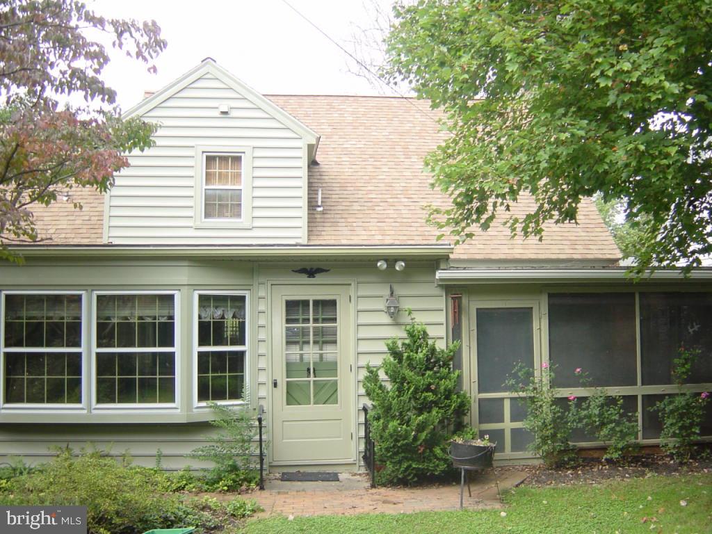 212 East 2nd Avenue Lititz, PA 17543 - Photo 18 of 20 Gallery Image 18