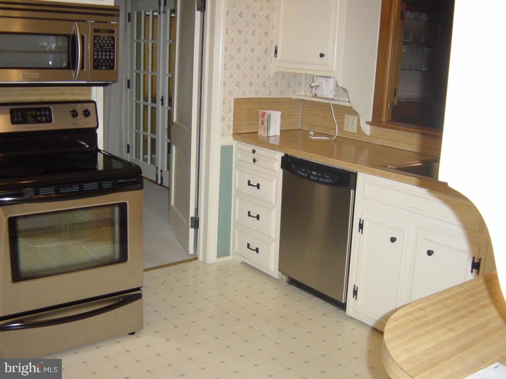 212 East 2nd Avenue Lititz, PA 17543 - Photo 10 of 20 Gallery Image 10