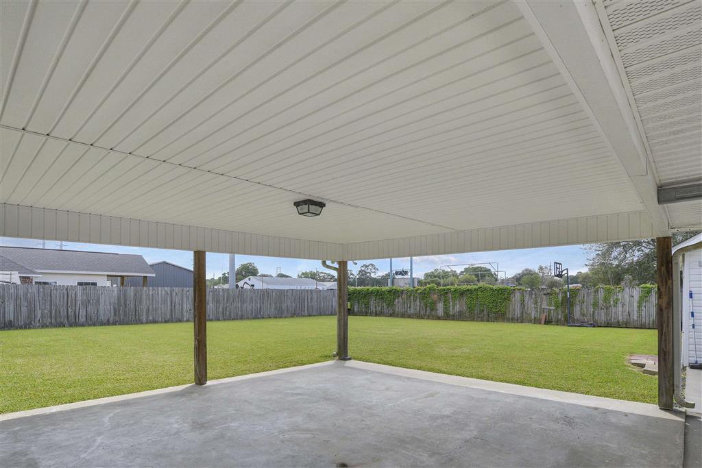 711 Royale Drive Jennings, LA 70546 - Photo 31 of 36