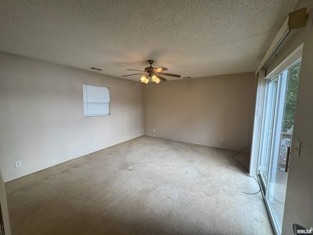 $230,000 | 19193 Braggs Lane, West Frankfort, IL 62896