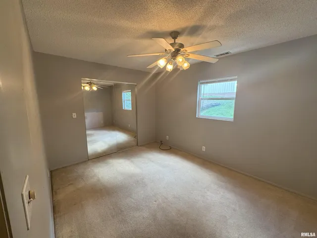 $230,000 | 19193 Braggs Lane, West Frankfort, IL 62896