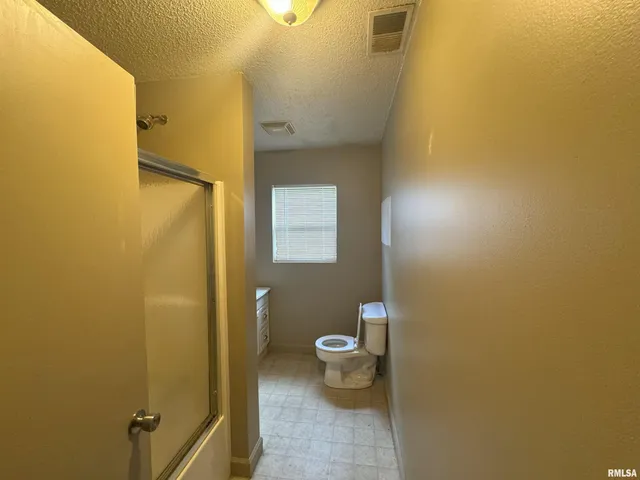 $230,000 | 19193 Braggs Lane, West Frankfort, IL 62896