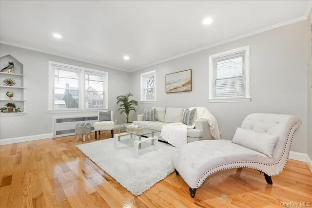 $889,000 | 253 William Street, West Hempstead, NY 11552