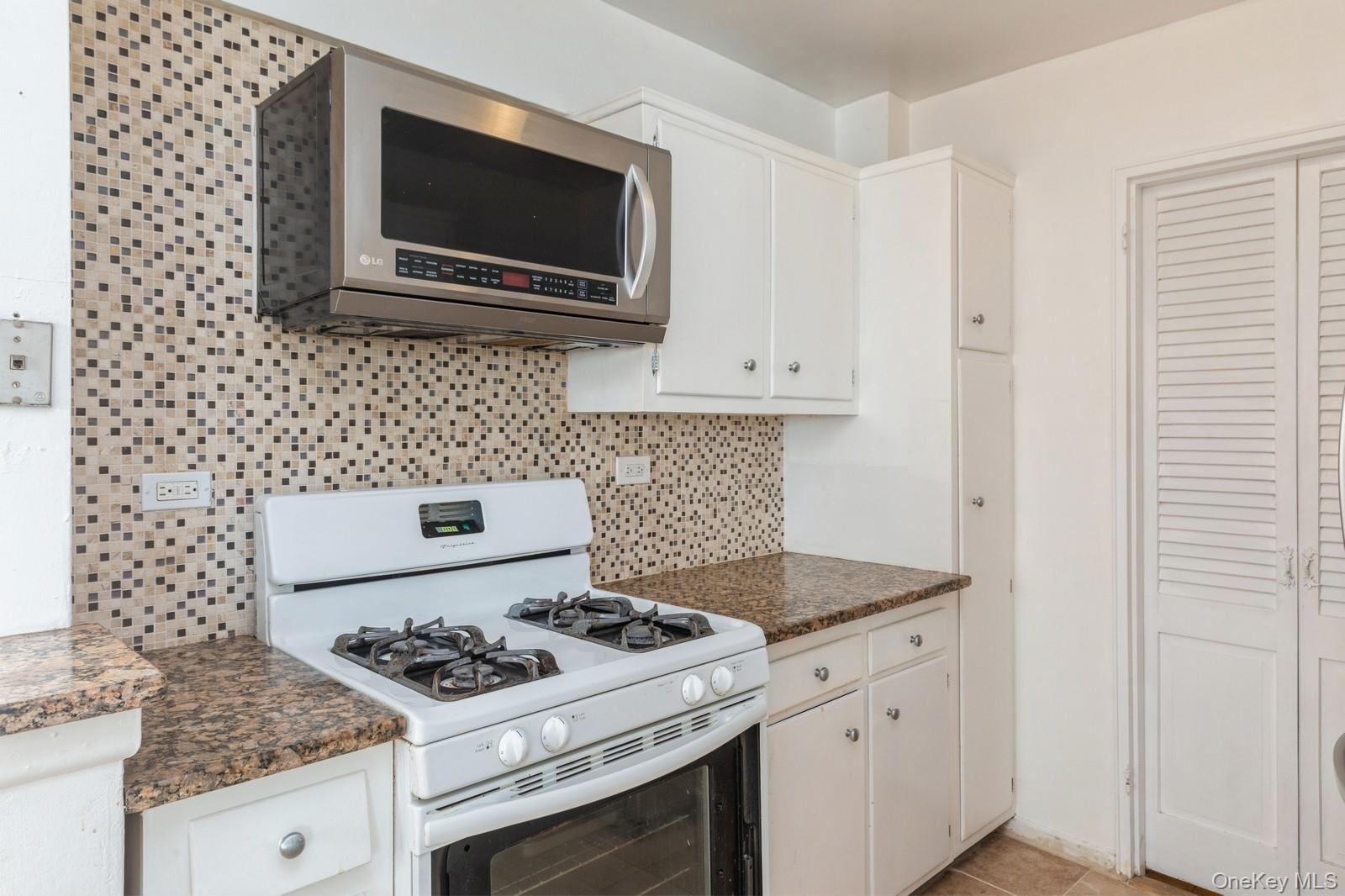 99-10 60th Avenue, Unit CC1 Queens, NY 11368 - Photo 6 of 24