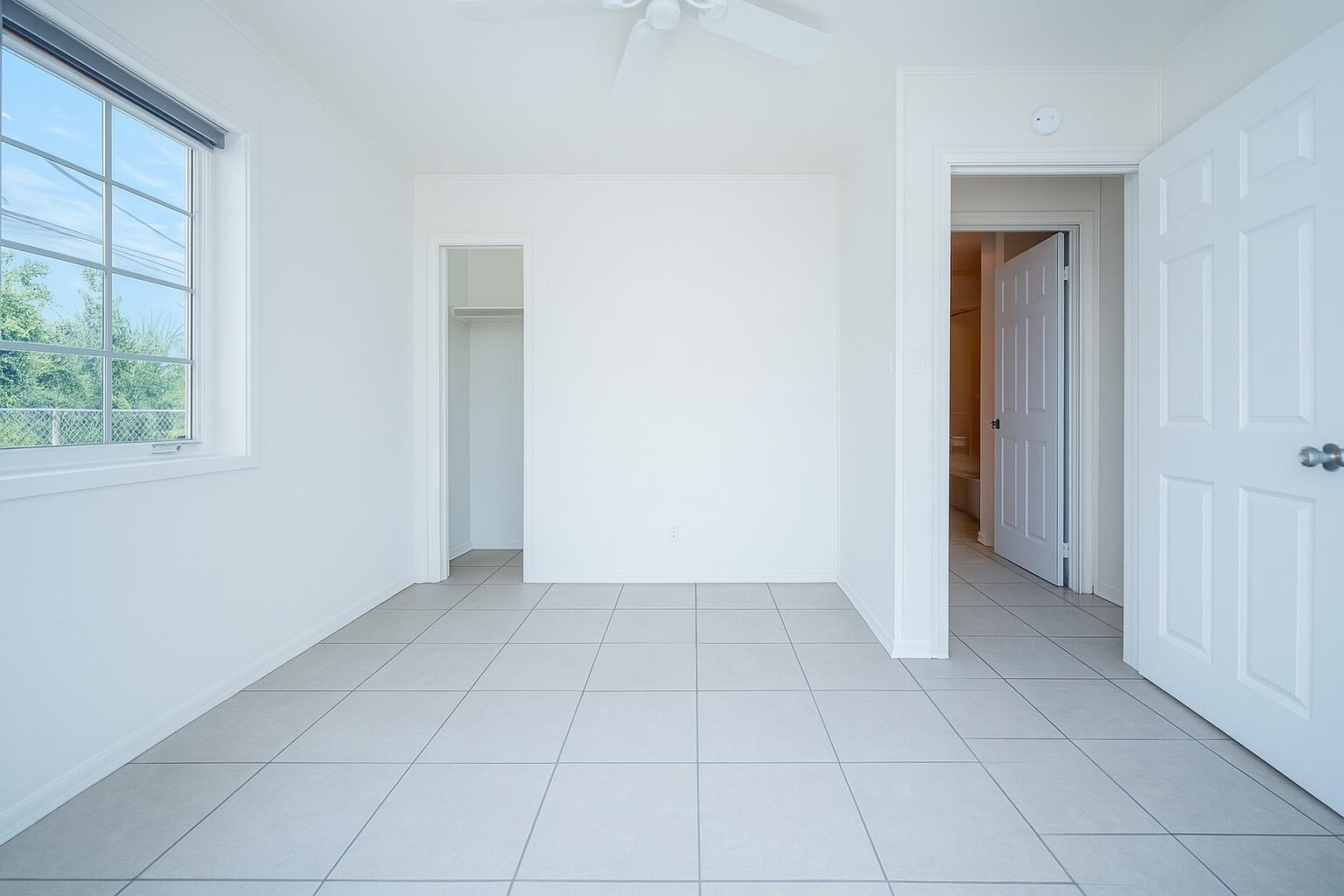 649 West 4th Street Riviera Beach, FL 33404 - Photo 11 of 13 Image 176