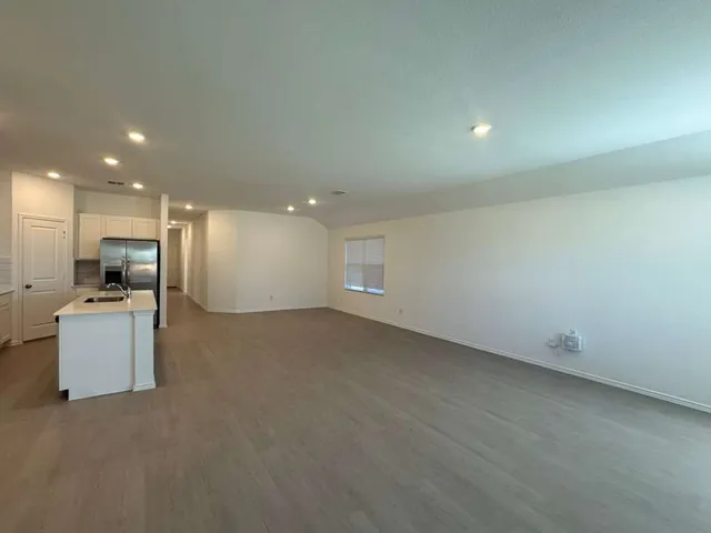 $2,350 | 577 Sormonne Loop, Kyle, TX 78640